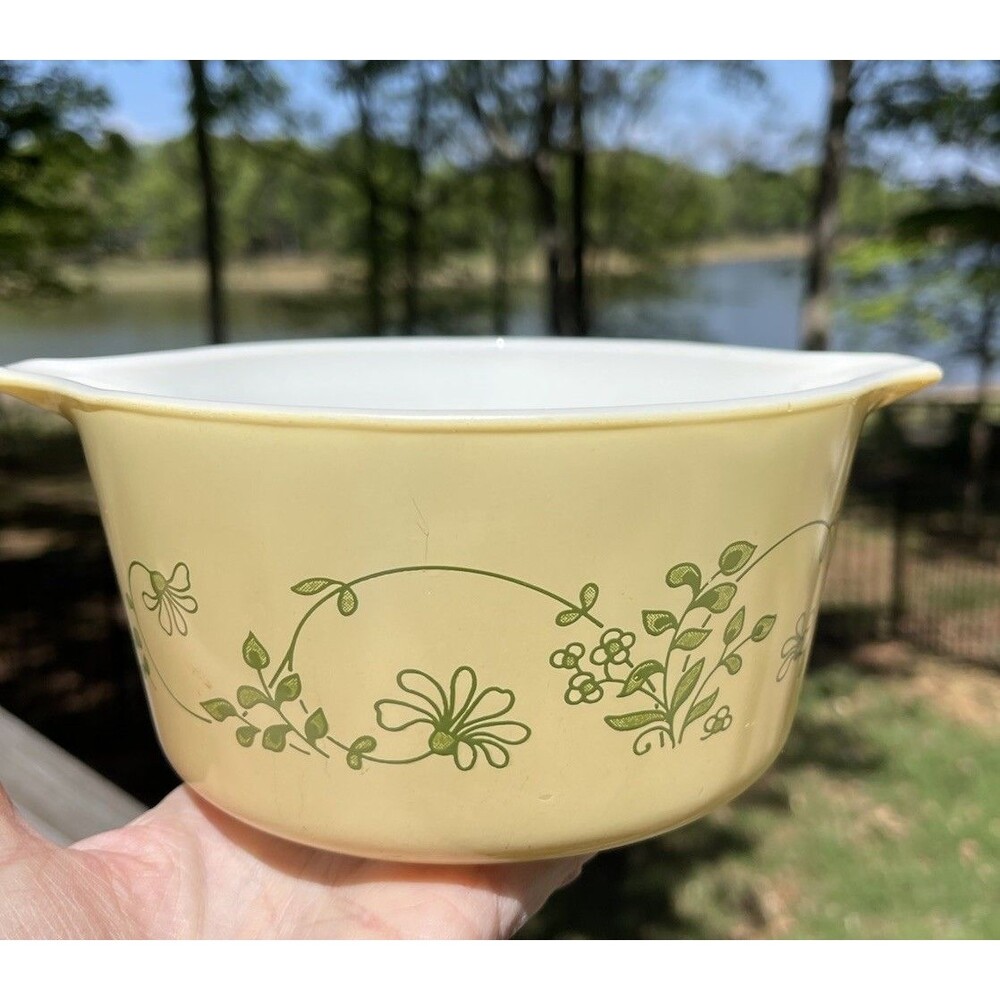 Vintage PYREX Yellow Shenandoah Round Casserole Dish 1 liter 473-B NO LID